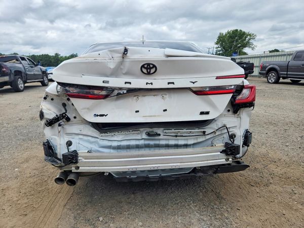 2025 TOYOTA CAMRY