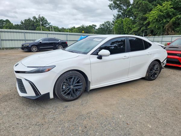 2025 TOYOTA CAMRY
