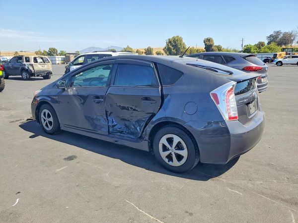 2015 TOYOTA PRIUS
