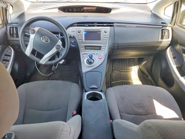 2015 TOYOTA PRIUS