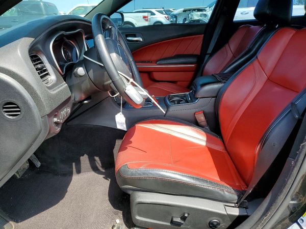 2016 DODGE CHARGER SXT