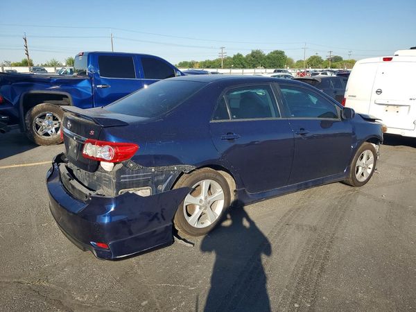 2013 TOYOTA COROLLA