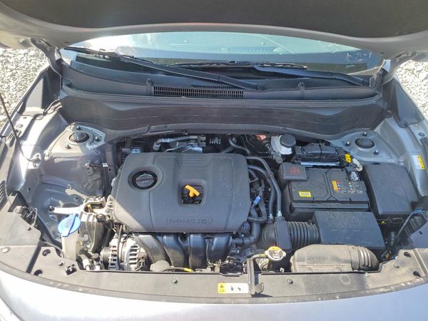 2026 KIA SELTOS LX — Engine bay