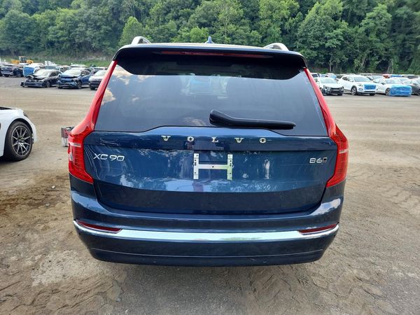 2024 VOLVO XC90