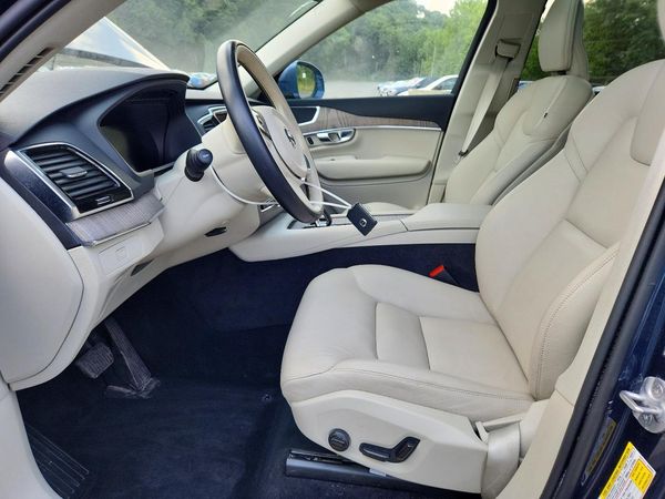 2024 VOLVO XC90
