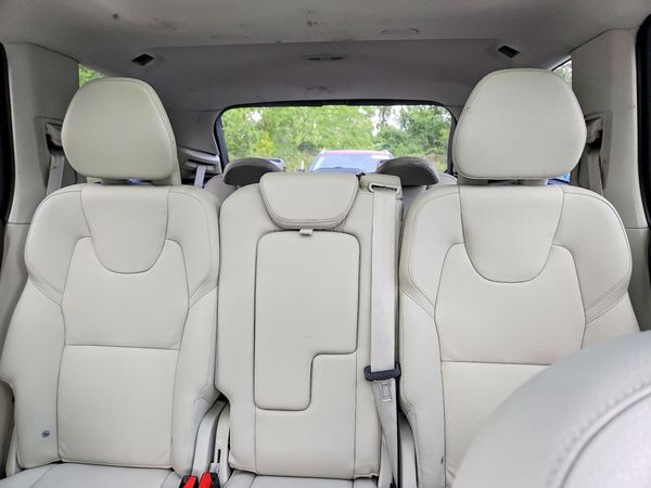 2024 VOLVO XC90