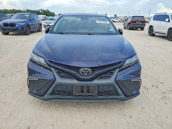 2022 TOYOTA CAMRY