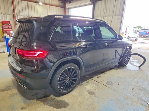 2020 MERCEDES-BENZ GLB GLB250