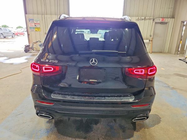 2020 MERCEDES-BENZ GLB GLB250