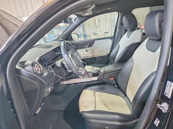 2020 MERCEDES-BENZ GLB GLB250