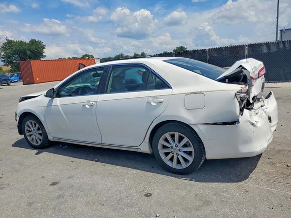 2013 TOYOTA CAMRY