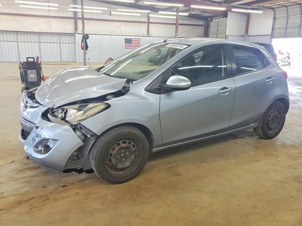 2013 MAZDA MAZDA2