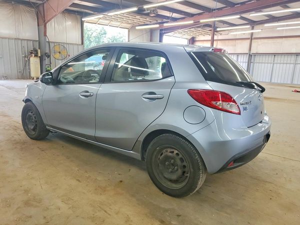 2013 MAZDA MAZDA2