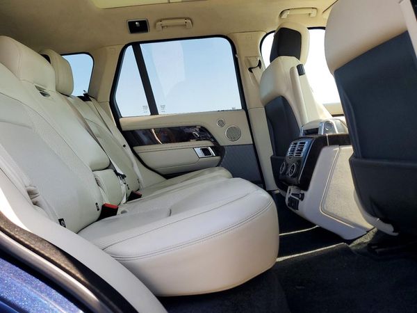 2020 LAND ROVER RANGE ROVER P525 HSE