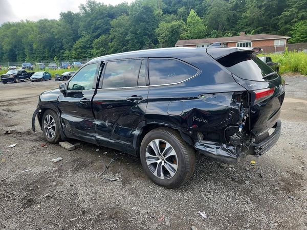 2021 TOYOTA HIGHLANDER