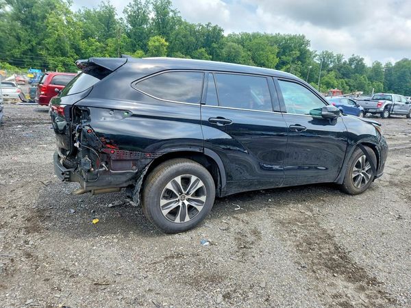 2021 TOYOTA HIGHLANDER