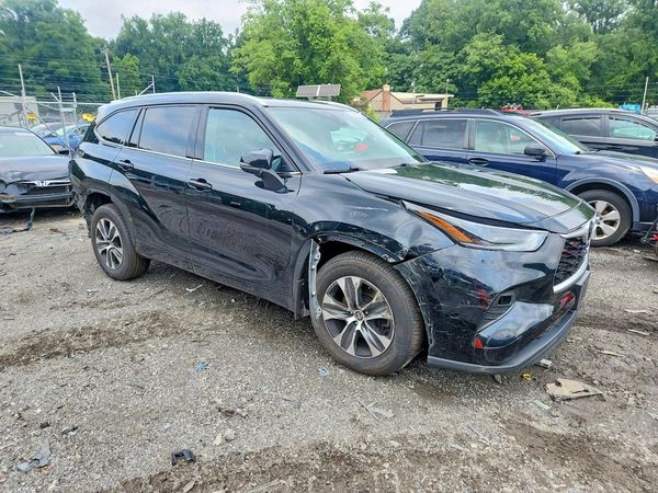 2021 TOYOTA HIGHLANDER