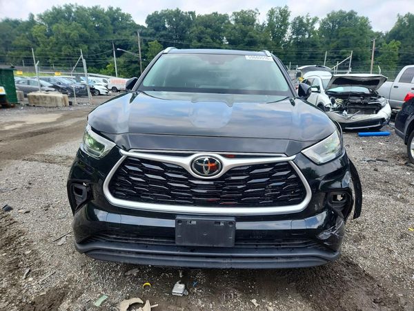 2021 TOYOTA HIGHLANDER