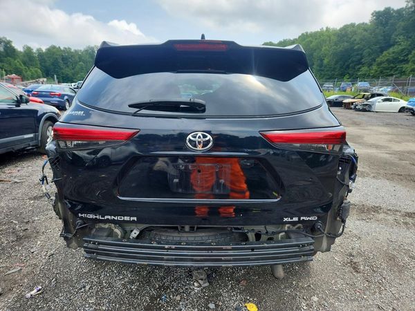 2021 TOYOTA HIGHLANDER