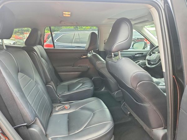 2021 TOYOTA HIGHLANDER