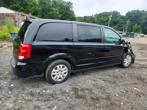 2016 DODGE GRAND CARAVAN SE