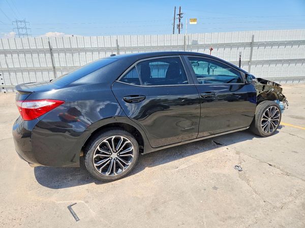 2015 TOYOTA COROLLA