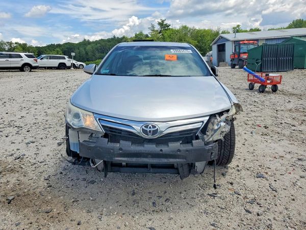 2014 TOYOTA CAMRY