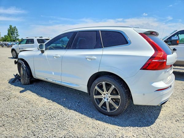 2020 VOLVO XC60 Inscription