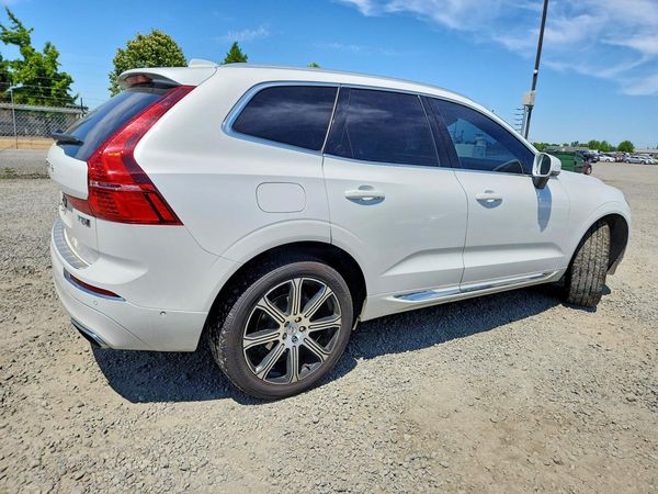 2020 VOLVO XC60 Inscription
