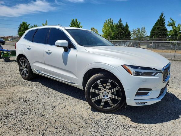 2020 VOLVO XC60 Inscription