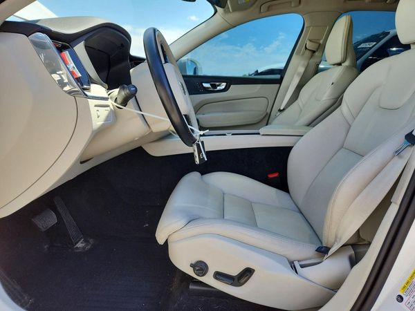 2020 VOLVO XC60 Inscription