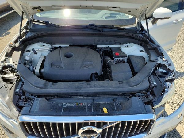 2020 VOLVO XC60 Inscription