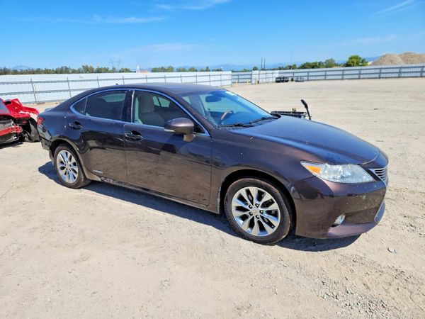 2014 LEXUS ES 300h