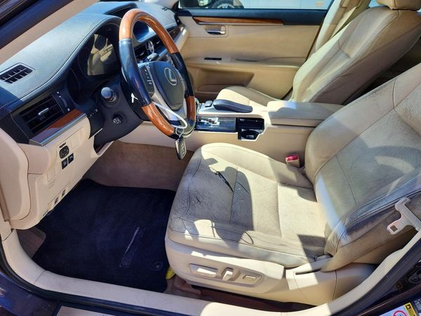 2014 LEXUS ES 300h