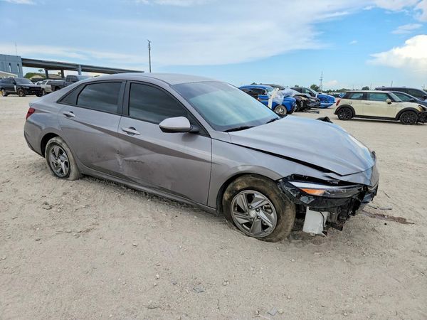 2024 HYUNDAI ELANTRA