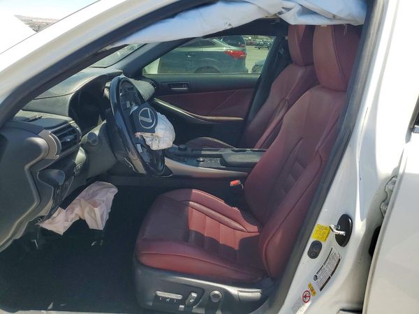 2017 LEXUS IS