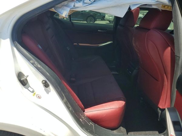 2017 LEXUS IS