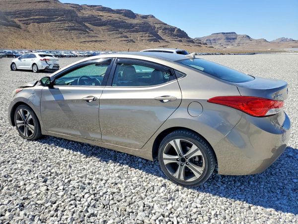 2013 HYUNDAI ELANTRA