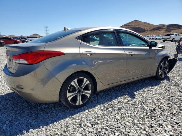 2013 HYUNDAI ELANTRA