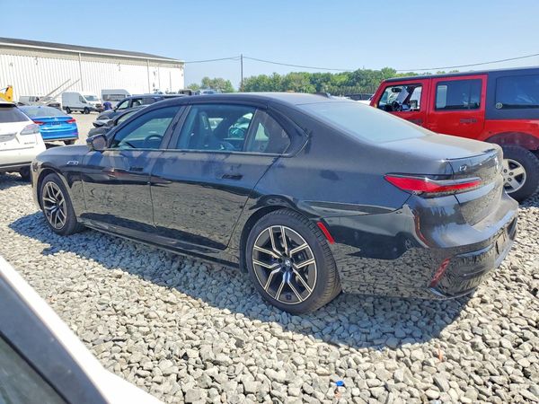 2025 BMW I7