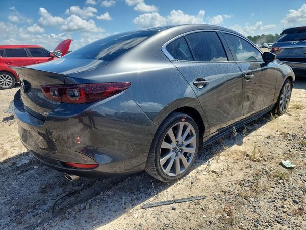 2024 MAZDA 3 Preferred Package