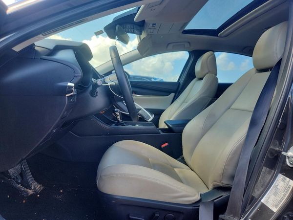 2024 MAZDA 3 Preferred Package