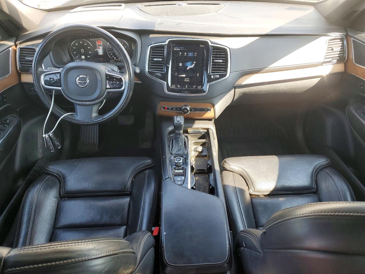 2017 VOLVO XC90 Inscription