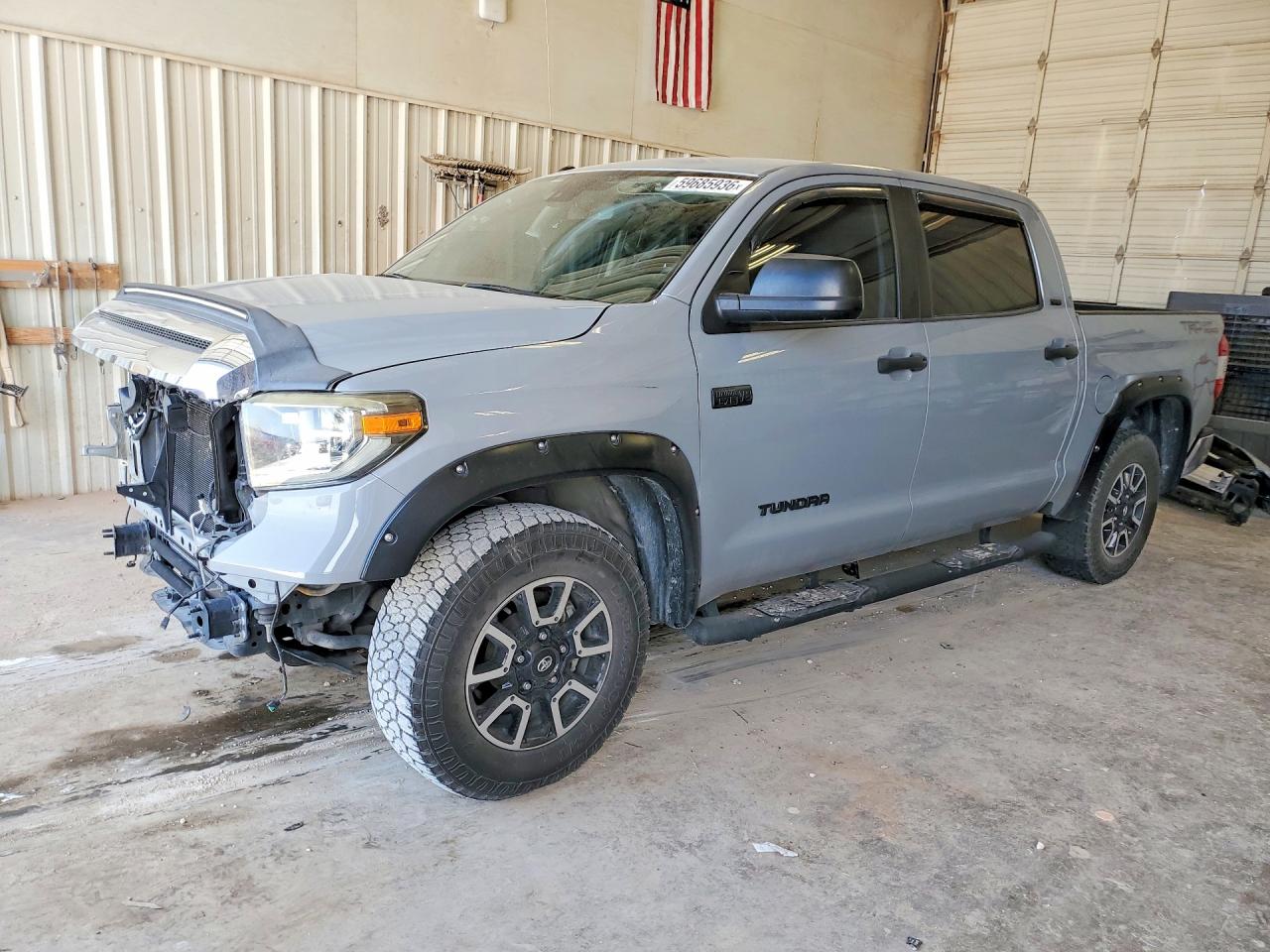 2018 TOYOTA TUNDRA SR5