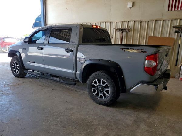 2018 TOYOTA TUNDRA SR5