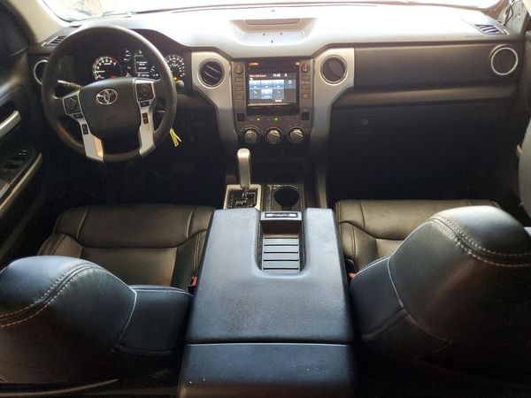 2018 TOYOTA TUNDRA SR5