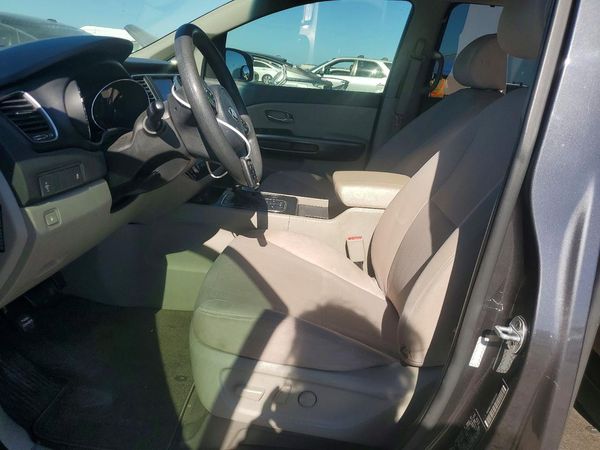 2016 KIA SEDONA LX - Middle-low