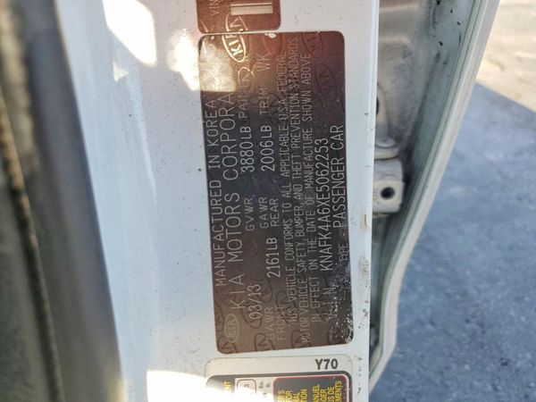 2014 KIA FORTE LX