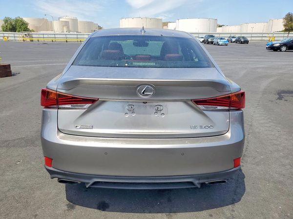 2019 LEXUS IS 300