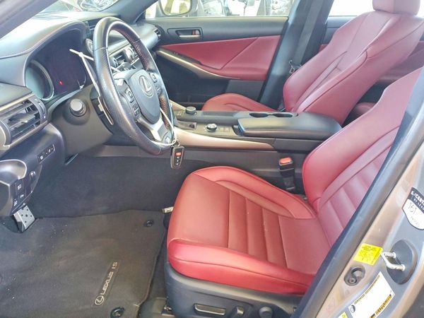 2019 LEXUS IS 300